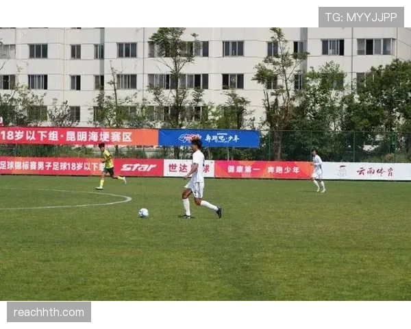 青少年足球规则:比赛时长、换人与场地标准 青少年足球规则:比赛时长、换人与场地标准
